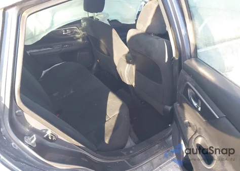 2015 Nissan Altima 2.5 S z USA, uszkodzony, nr VIN 1N4AL3APXFC499511